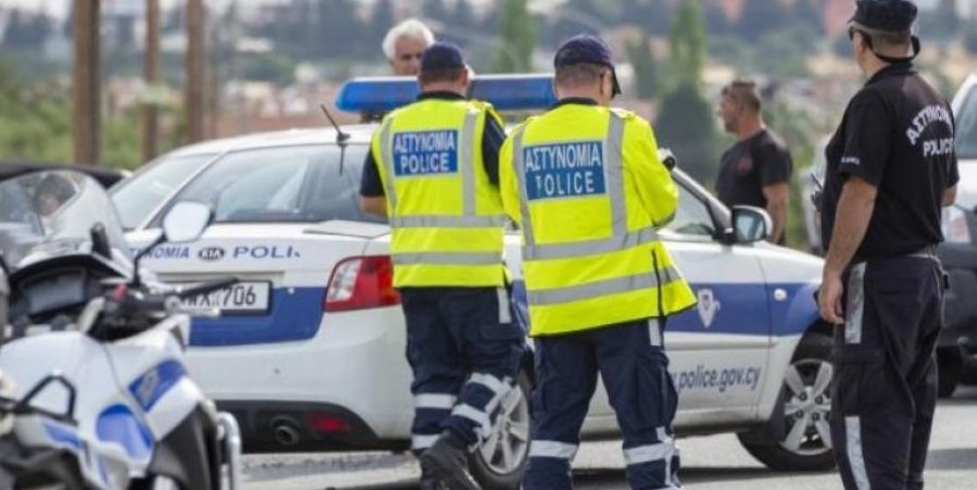 18χρονος έκλεψε αυτοκίνητο μαζί με 2000 ευρώ – Ανακόπηκε από την Αστυνομία έχοντας μαζί του και ναρκωτικά 